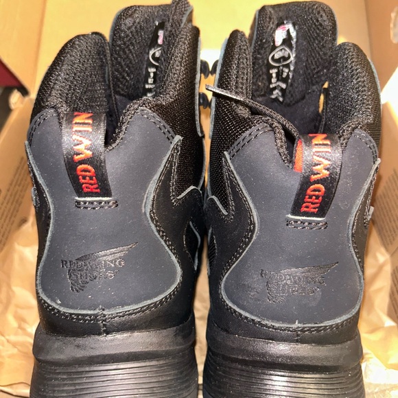 8690 - Red Wing Truhiker 6-Inch Waterproof Soft Toe Boot - Picture 3 of 6